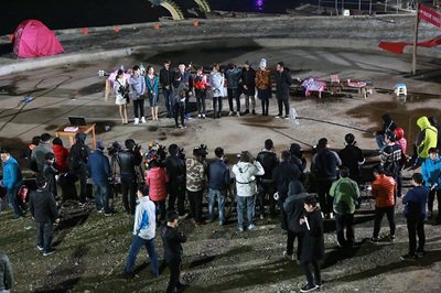 词曲出售：《不要为爱表演》有意者请联系