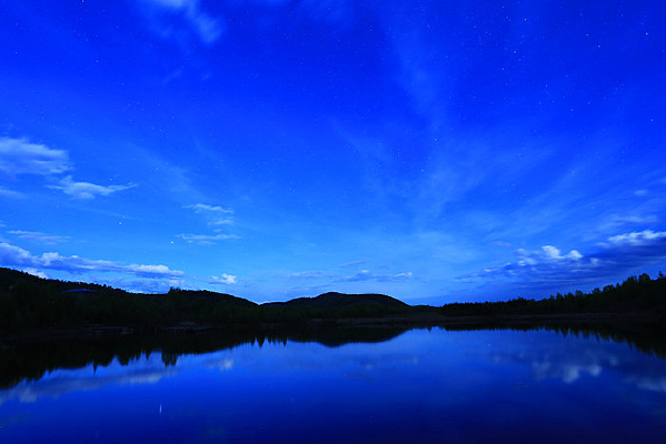 lanyezhongdedaxinganlingsenlinhu_11009565.jpg.400.jpg