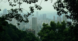 《我在阿坝茂县没见到云朵》的作家那寒是【大众原创诗词曲网】签约作家