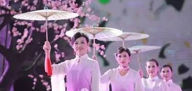 《中国女人美如花》的作家李铁民是【大众原创诗词曲网】签约作家