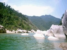 《贺龙殿湾诗词文化示范基地的作者 ​绣江寒子是【大众原创诗词曲网刊】签约作家