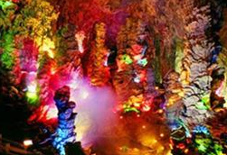 一处可游玩的地方你知道是哪里吗？《游阳春凌霄岩​》作者: 谢达安【大众原创诗词曲网刊】签约作家
