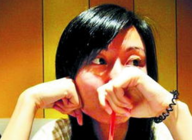 【热文头条】《中金美女跳楼了吗  》