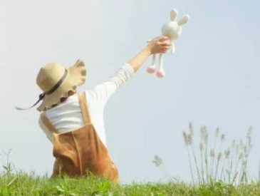 【热文头条】《没有爱人心会很累》文/奇石