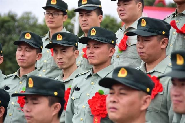 军装再也穿不起,但我永远是个兵