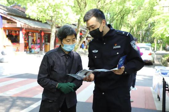 春节我在岗 派出所警务站长的故事