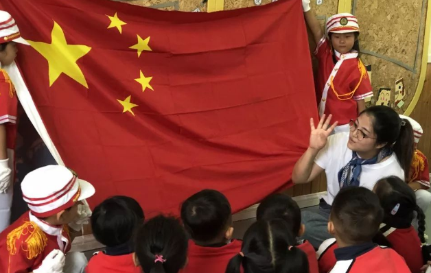 【新歌推荐】《我们是中国新少年》王立群/词·佚名/曲